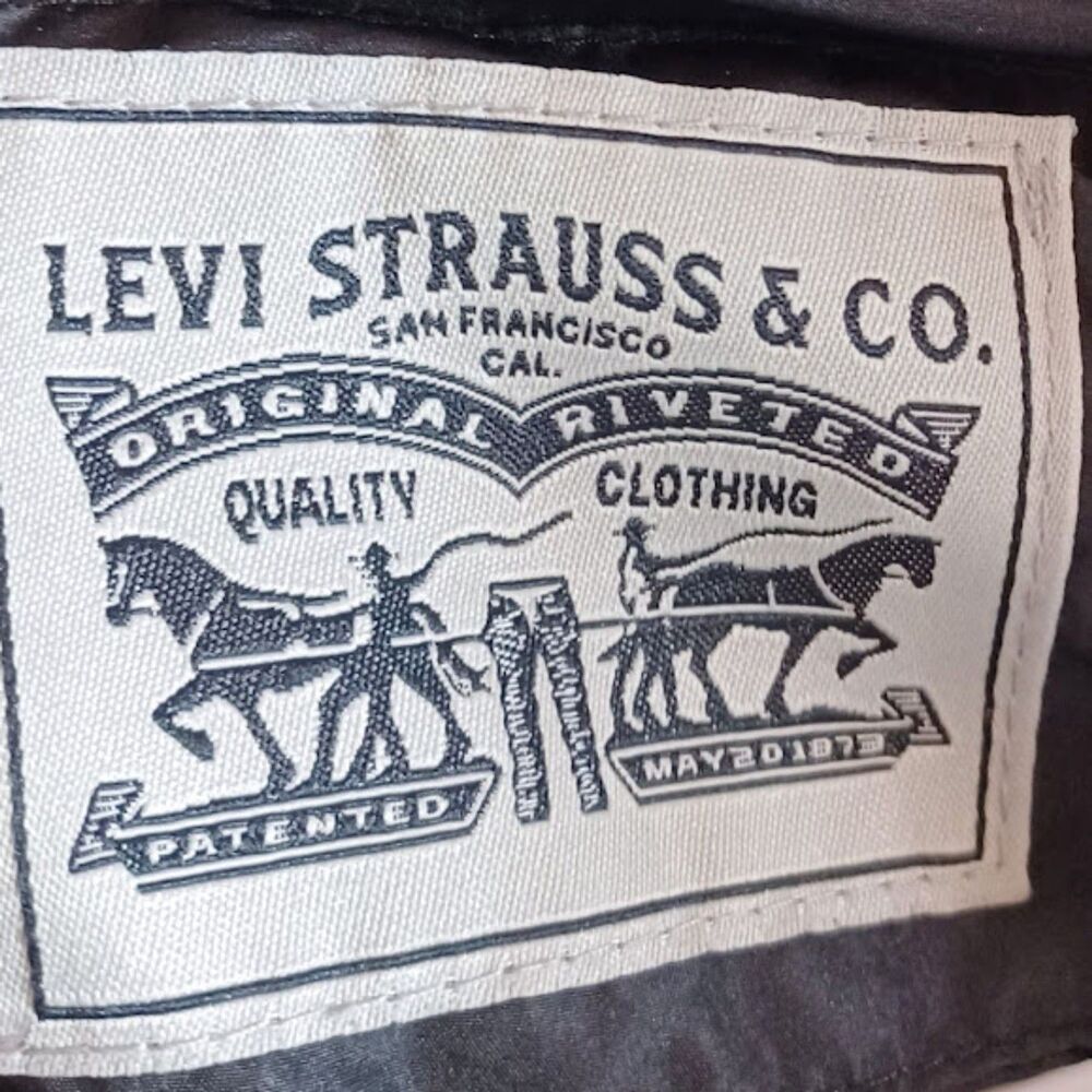 Levi’s Black L Sherpa Fleece Jacket Snap Front Faux Fur Lined Oversized Coat - Picture 8 of 10